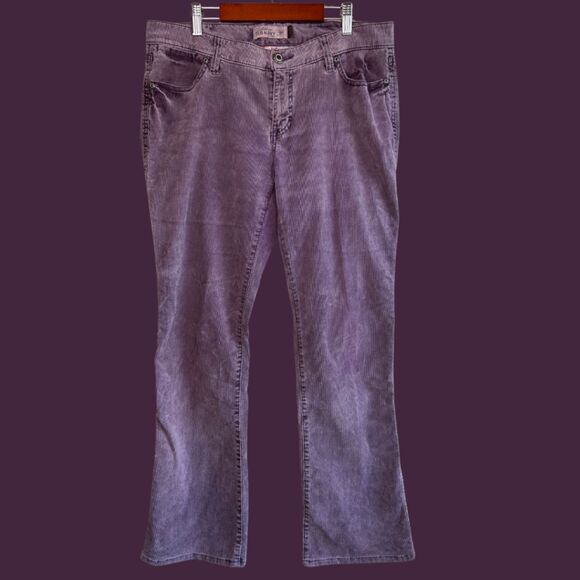 Old Navy Y2K Low Rise Boot Cut Purple Corduroy Pants - Picture 1 of 7